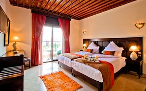 Minibar, in-room safe, desk, blackout curtains - Hotel Lawrence d'Arabie (Marrakech)