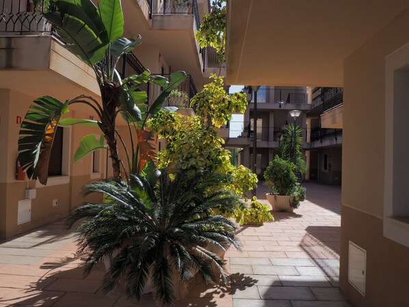 20-Zoll-Flachbildfernseher mit Kabelempfang, LCD-Fernseher