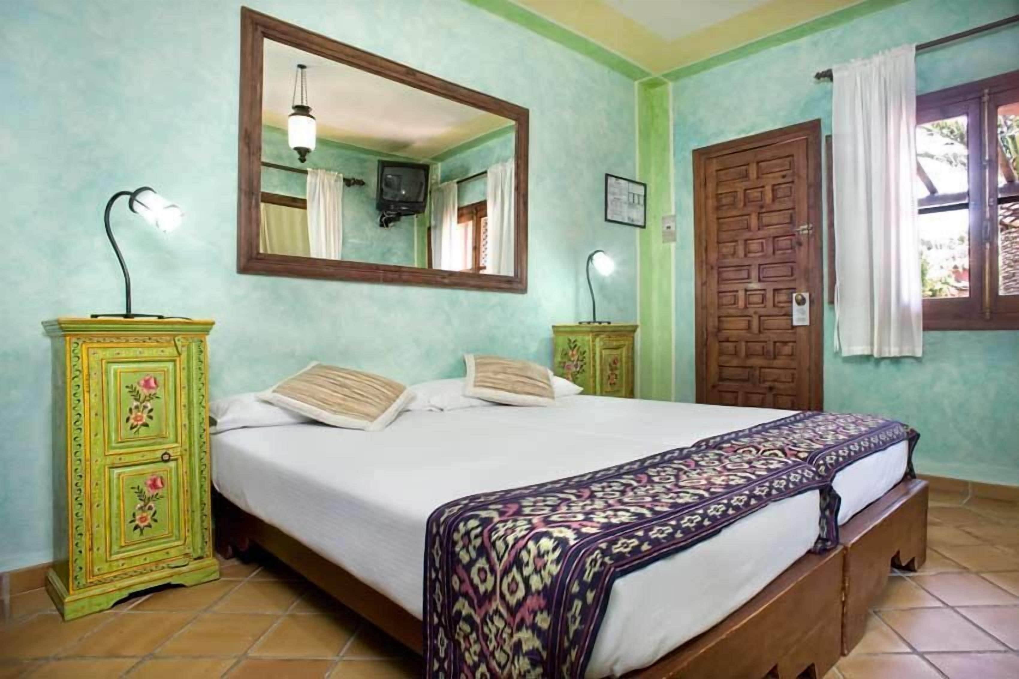 minibar, in-room safe, rollaway beds, free wifi