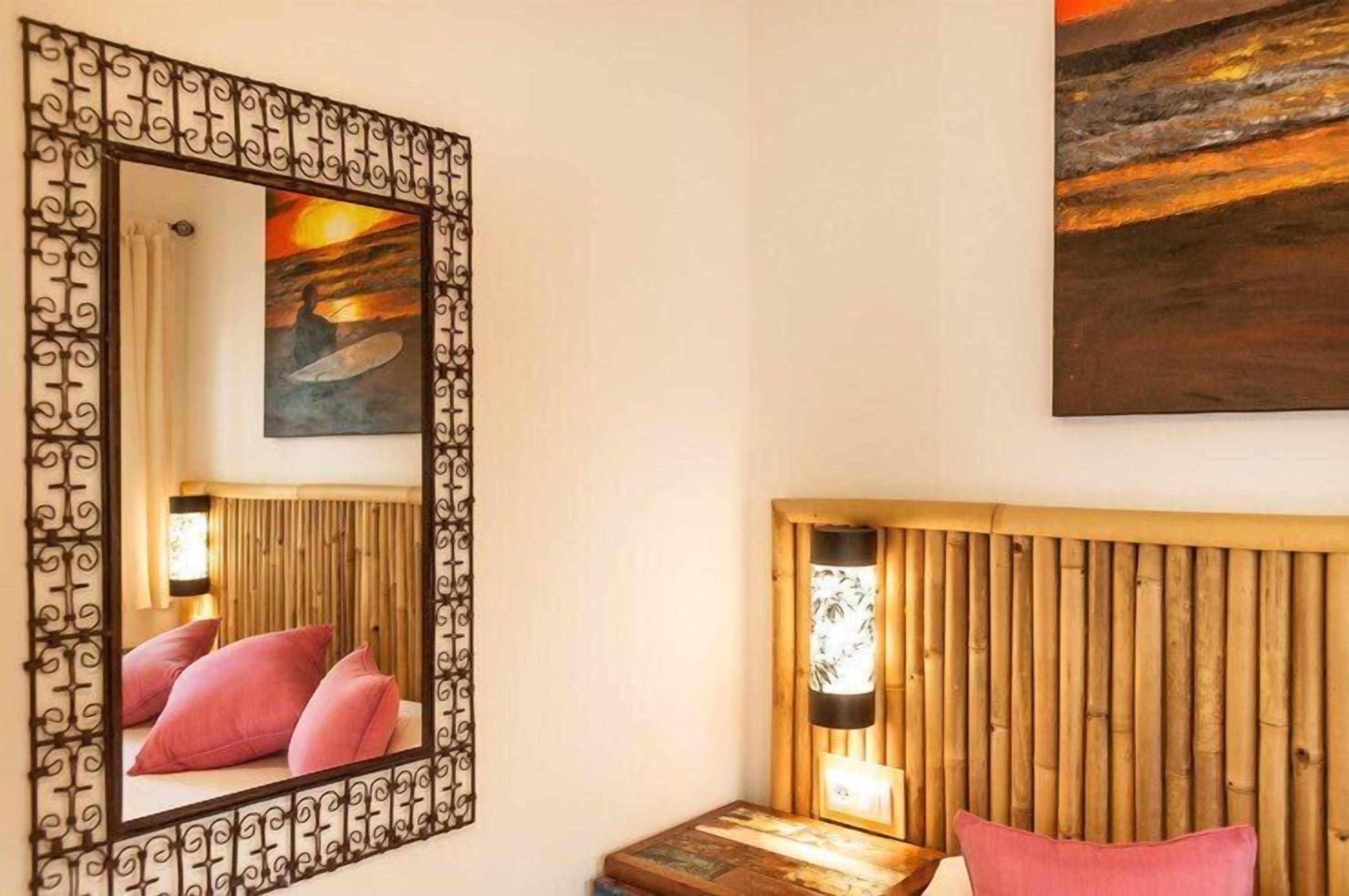 minibar, in-room safe, rollaway beds, free wifi