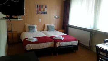 Double Room | Katil bayi/kot (percuma), Wi-fi percuma