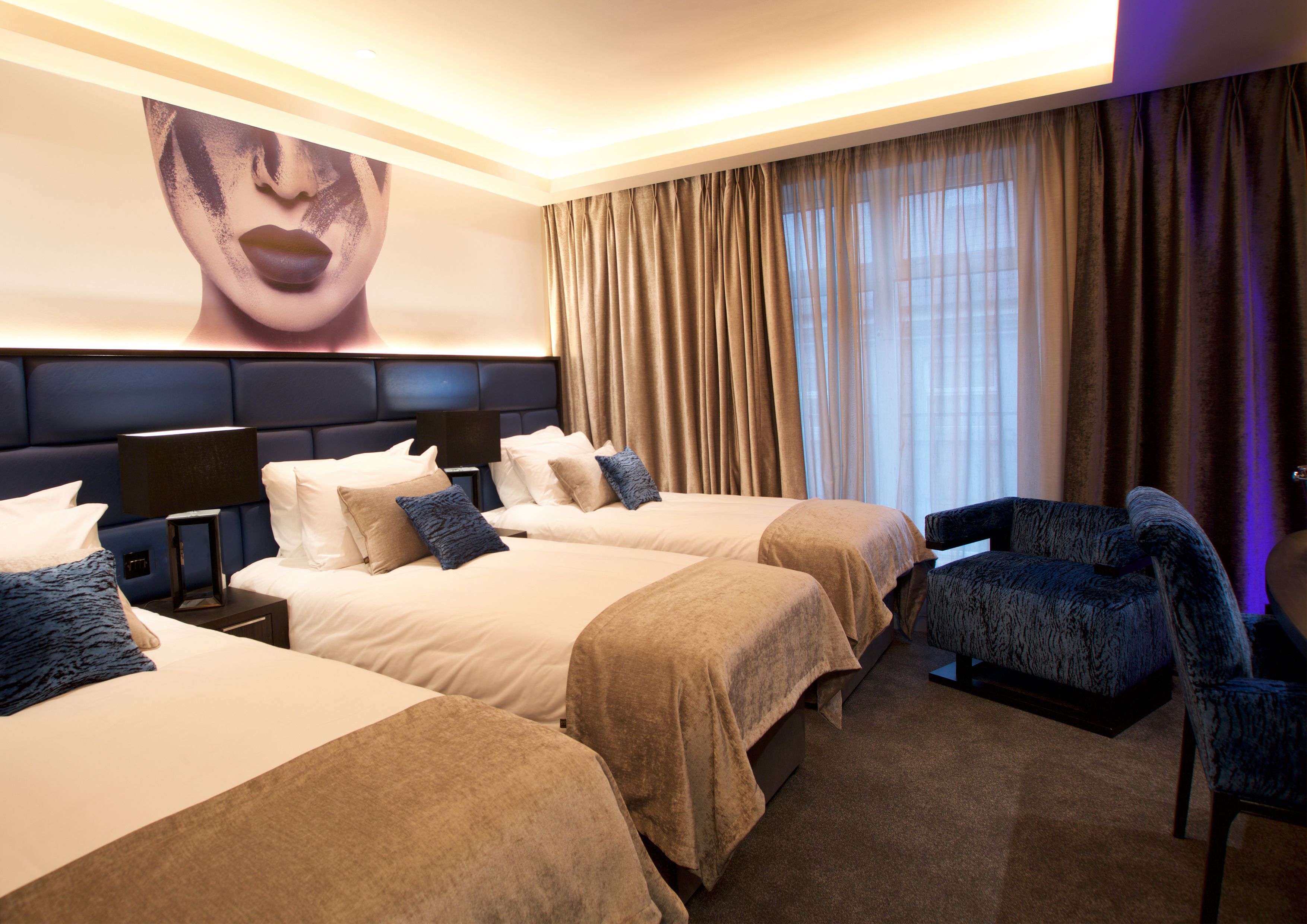 triple room | in-room safe, desk, soundproofing, iron/ironing board