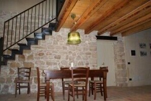 Suite (for 2 people) | Restauration