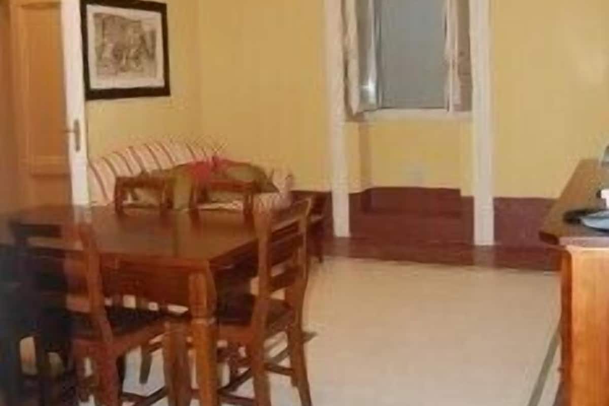Suite (for 4 people) | Tempat makan
