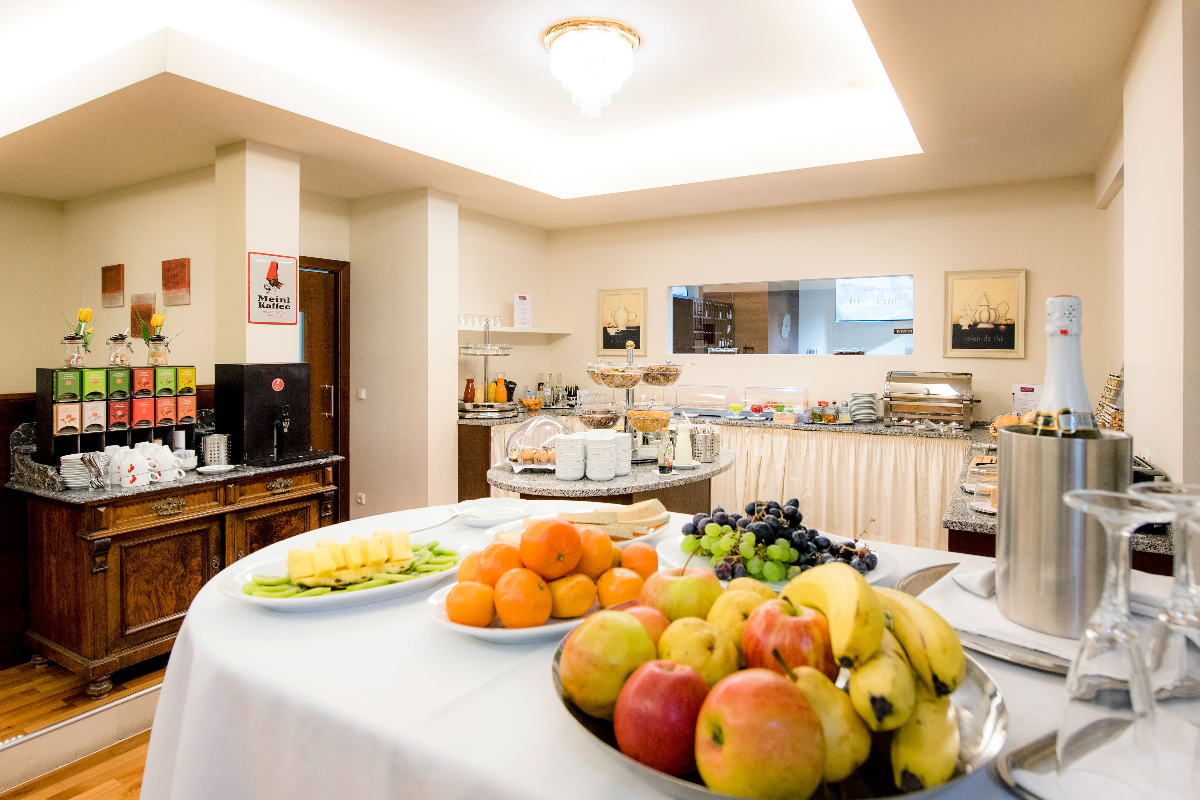 daily buffet breakfast (eur 21.90 per person)