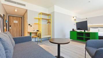 Room, 1 Queen Bed with Sofa bed