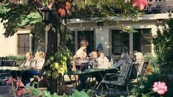 Breakfast, lunch, dinner served; German cuisine, al fresco dining