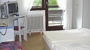 Desk, free cots/infant beds, rollaway beds, free WiFi