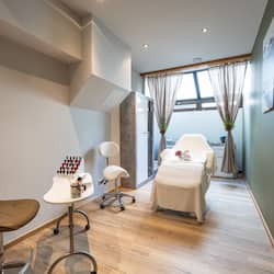 Sauna, hot tub, steam room, body treatments, facials, 1 treatment room