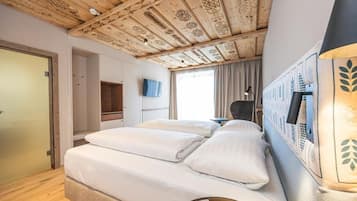 Doppelzimmer Blue Lake mit Balkon | 1 hálószoba, széf a szobában, ingyenes wifi és ágynemű