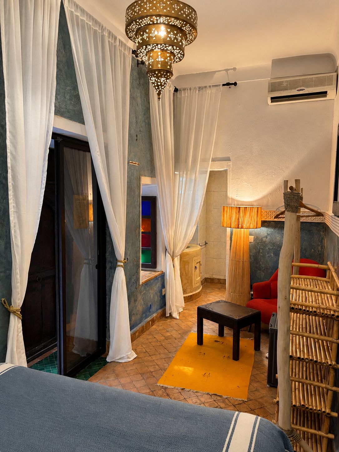 Photo - Riad Lapis-Lazuli