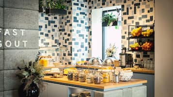 Petit déjeuner buffet