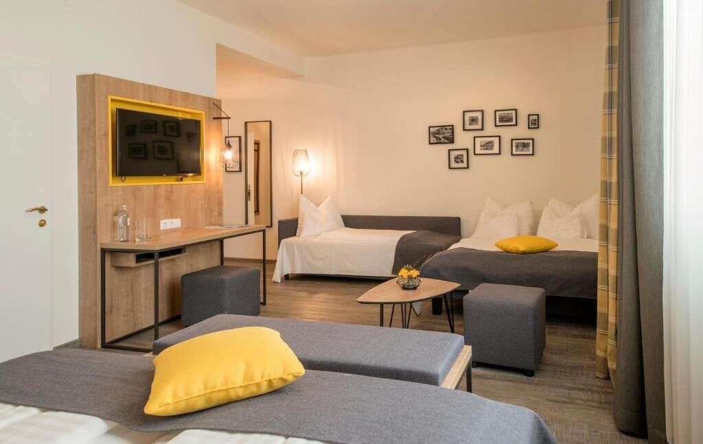 minibar, in-room safe, desk, laptop workspace