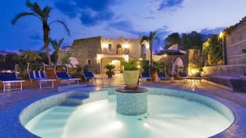 2 outdoor pools, pool umbrellas, pool loungers