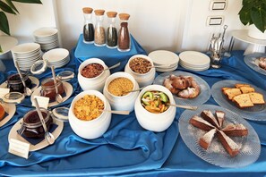 Desayuno buffet incluido todos los días