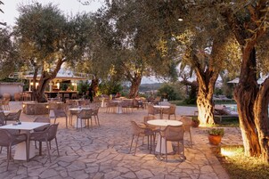 Breakfast and dinner served, Mediterranean cuisine