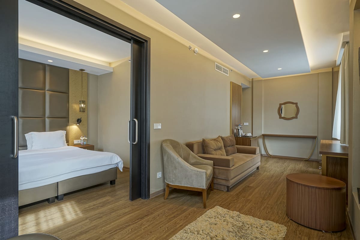 Suite | Living area | Smart TV