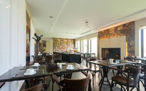 Tägliches inbegriffenes Frühstücksbuffet