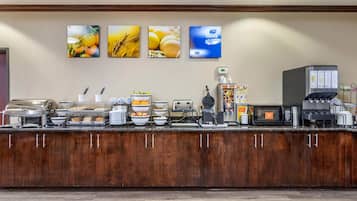Free daily continental breakfast