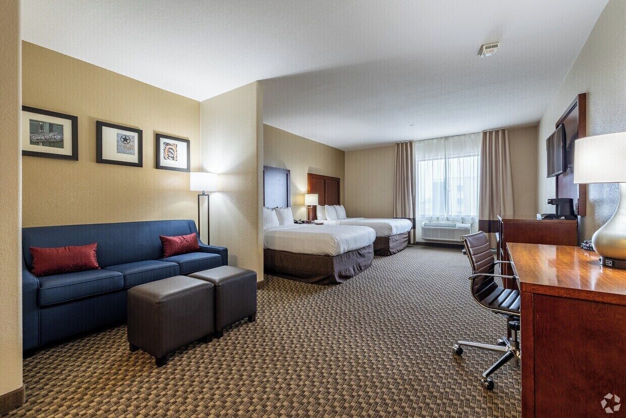 Suite, Multiple Beds, Accessible, Non Smoking