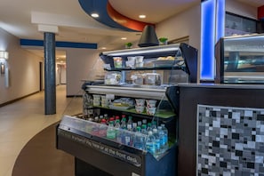Café da manhã, almoço e jantar