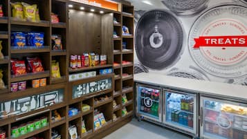 Snack bar