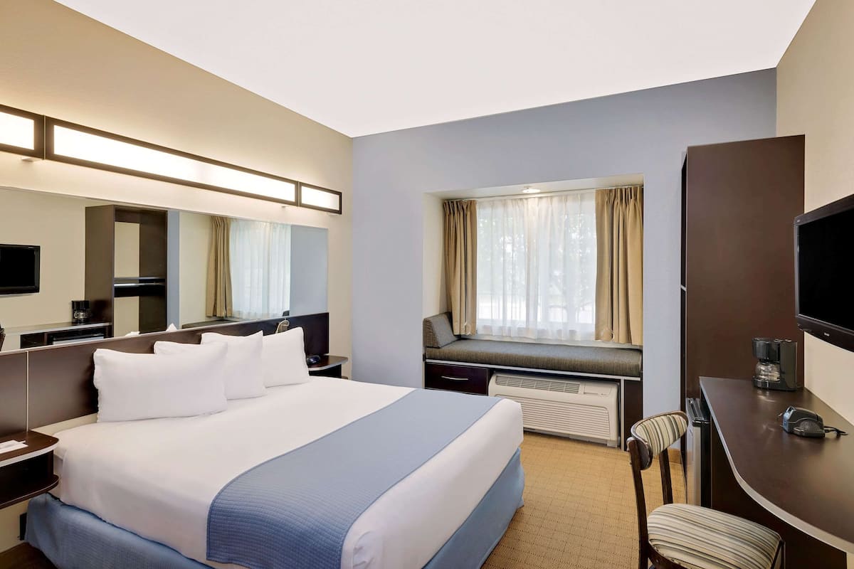 Premium bedding, pillowtop beds, in-room safe, desk