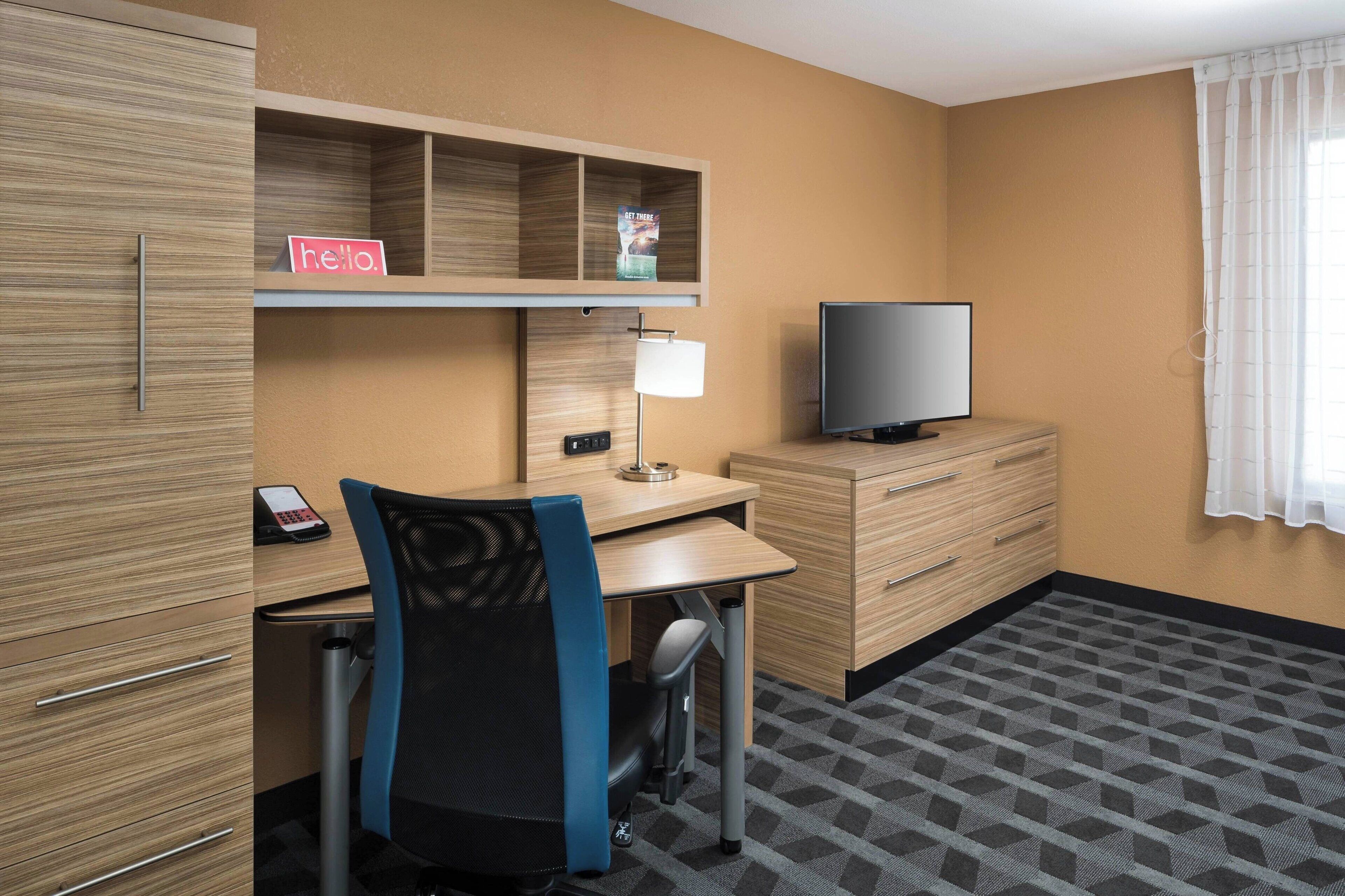 studio, 1 queen bed with sofa bed | desk, laptop workspace, iron/ironing board, free cots/infant beds