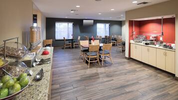 Tägliches inbegriffenes Frühstücksbuffet