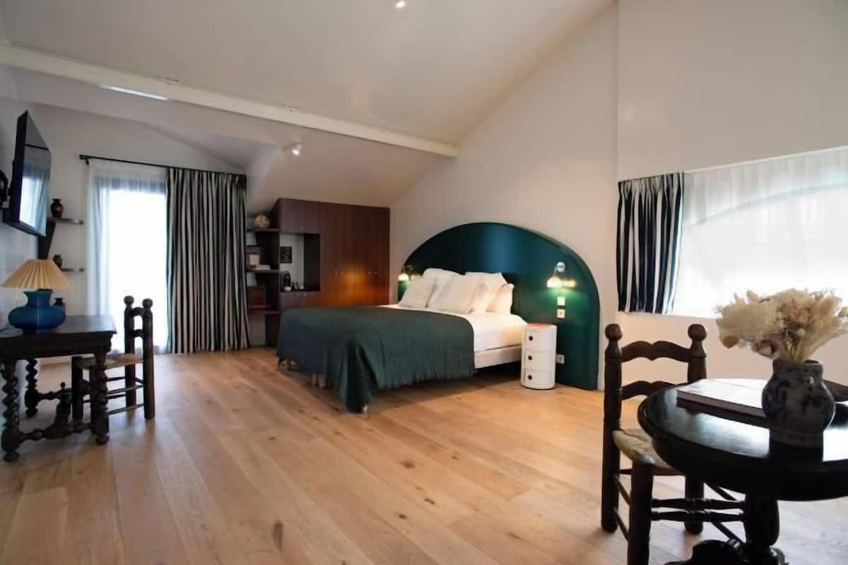 1 bedroom, premium bedding, Select Comfort beds, in-room safe