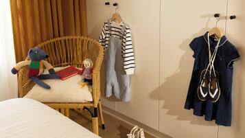 Premium bedding, Select Comfort beds, in-room safe