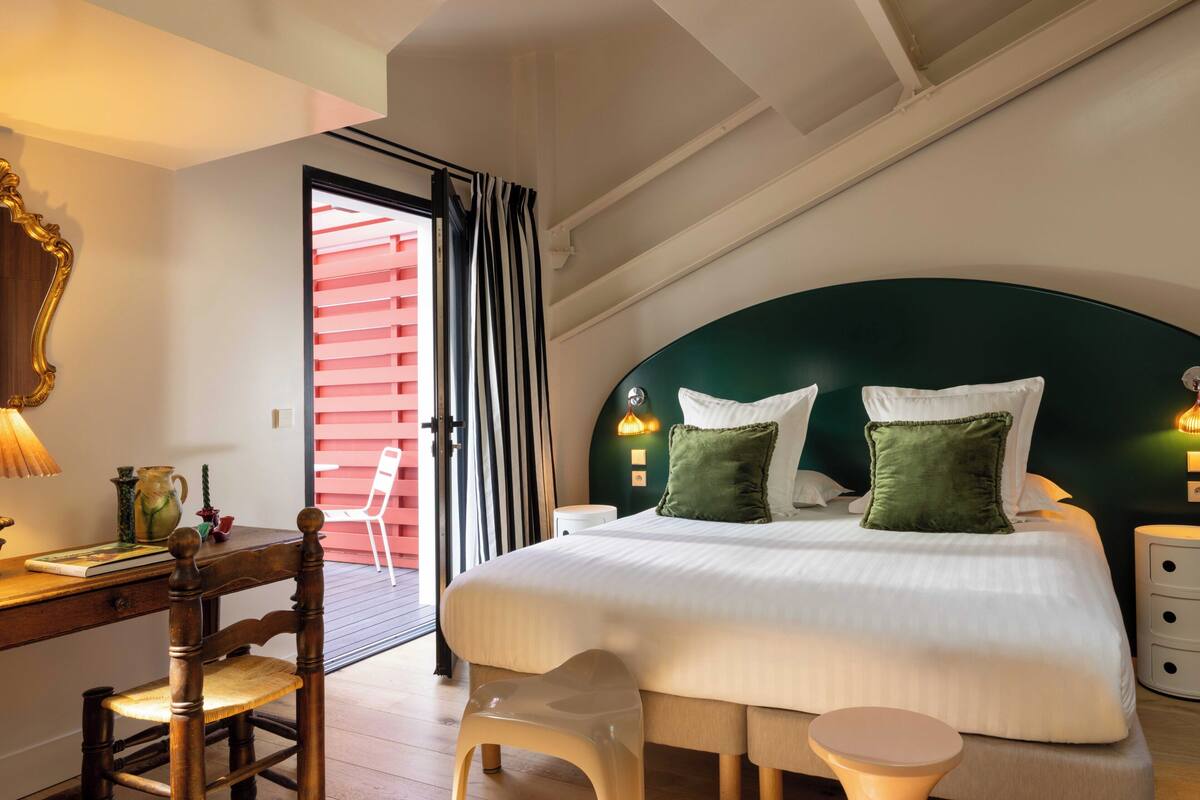 Superior Double Room | Premium bedding, Select Comfort beds, in-room safe, desk