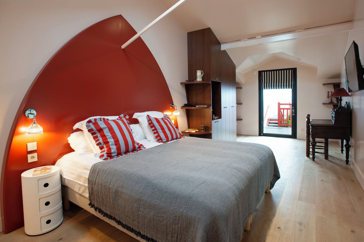 1 bedroom, premium bedding, Select Comfort beds, in-room safe