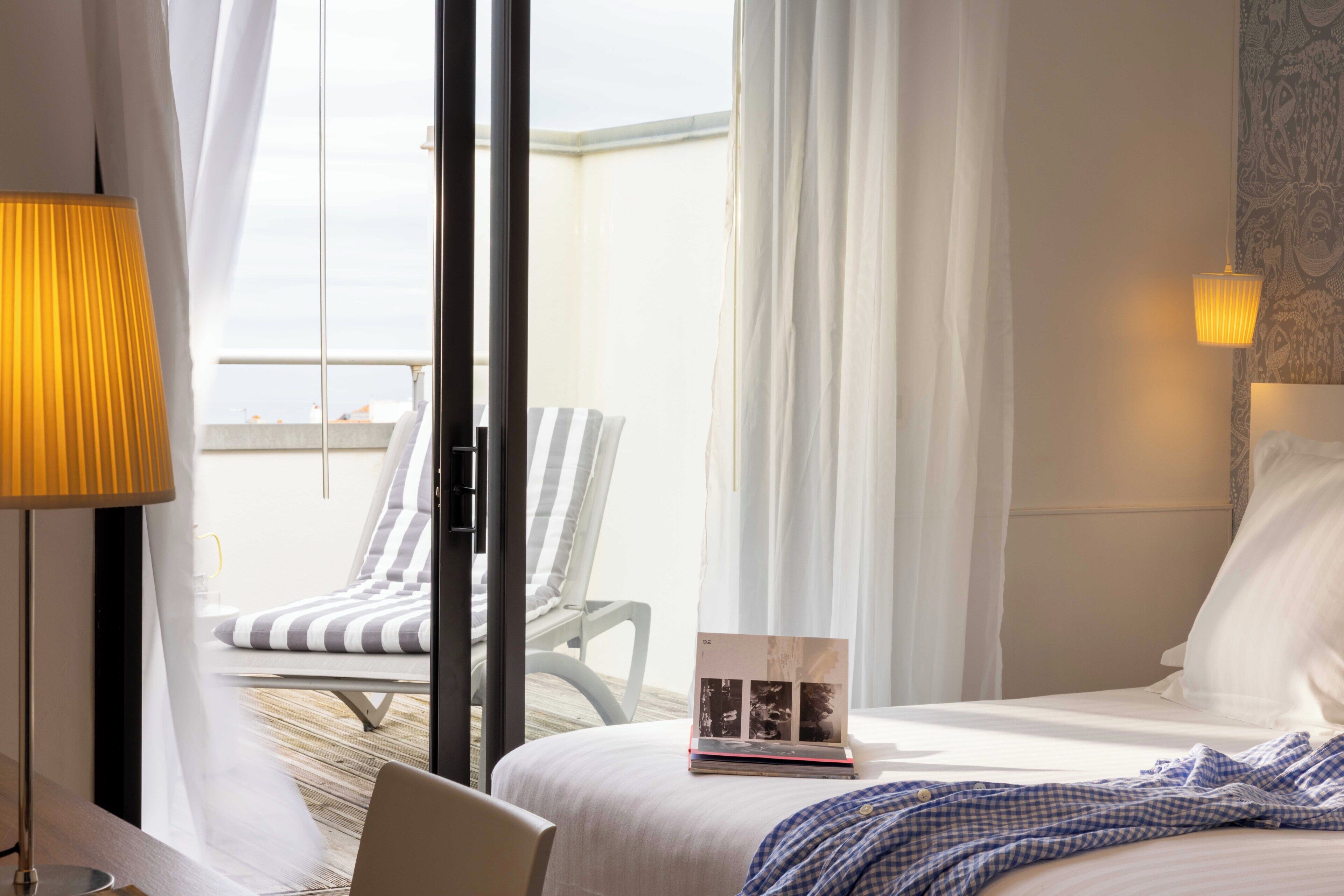 Premium bedding, Select Comfort beds, in-room safe