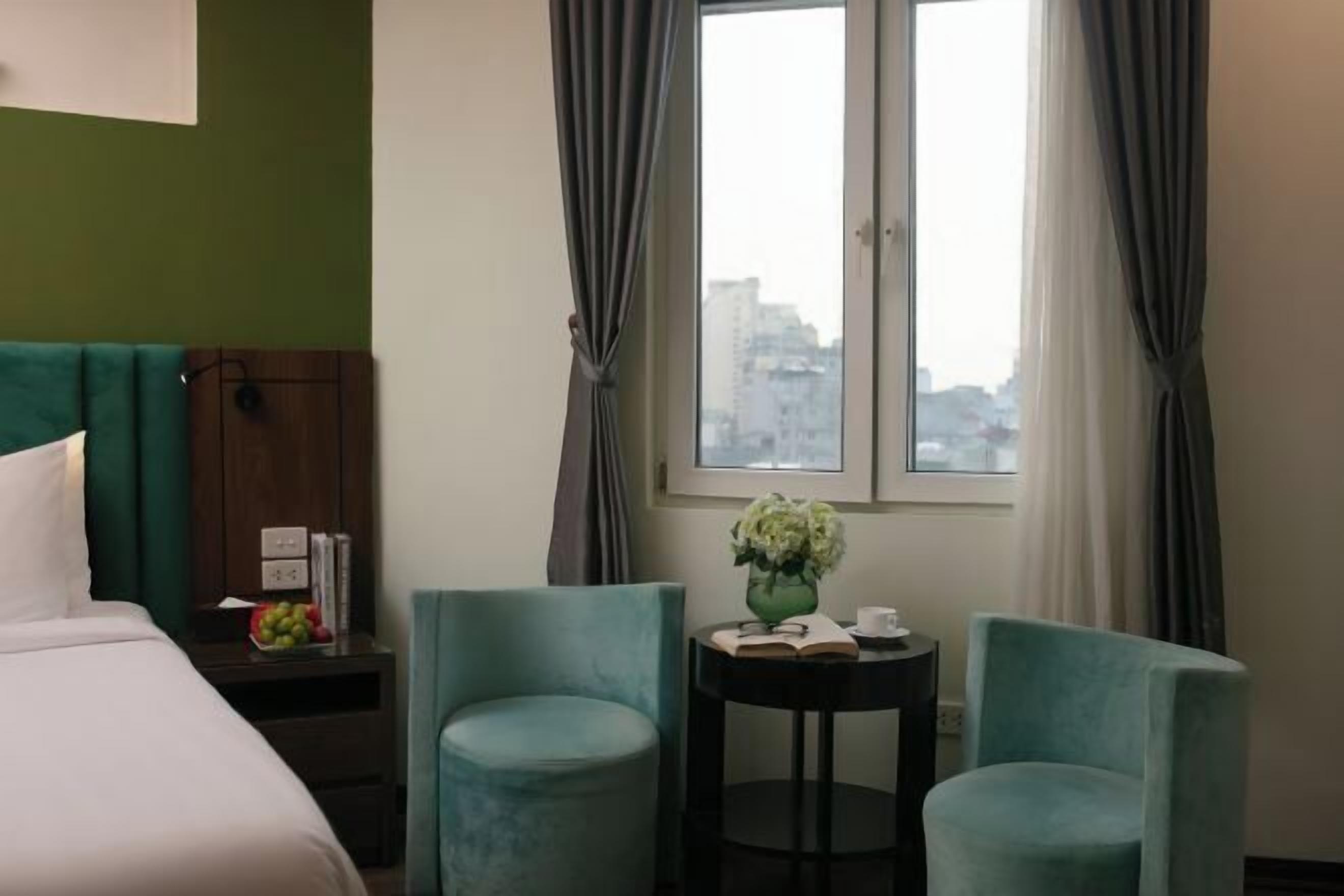 Minibar, in-room safe, desk, soundproofing