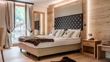 Junior Suite Brenta | Minibar, in-room safe, individually decorated, individually furnished