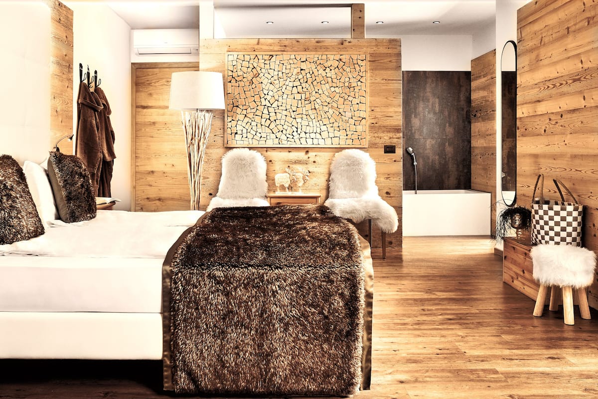 Deluxe-Suite | 1 Schlafzimmer, Minibar, Zimmersafe, individuell dekoriert