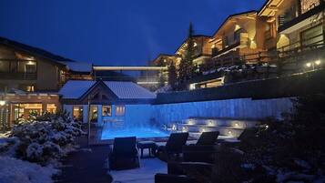 Chalet | 1 bedroom, minibar, in-room safe, individually decorated