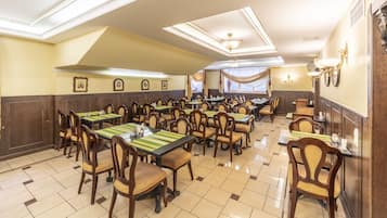 Esmorzar diari per emportar (14 EUR per persona)