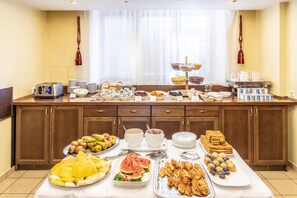 Daily to-go breakfast (EUR 14 per person) - Rixwell Old Riga Palace Hotel (Riga)