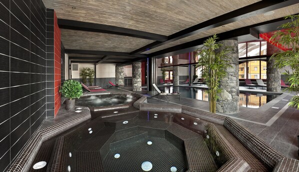 Indoor spa tub - CGH Résidences  Boutique Le Telemark (Tignes)