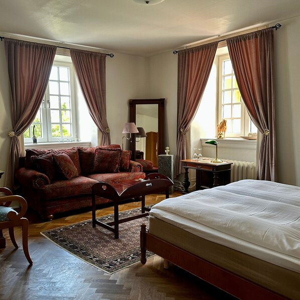 Superior Double Room | Hypo-allergenic bedding, desk, iron/ironing board, rollaway beds - Hotel Dannegården Trelleborg (Trelleborg)
