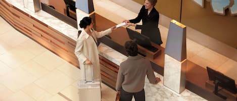 Check-in/check-out kiosk