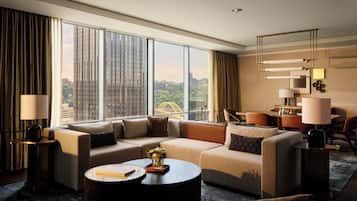 Presidential Suite, 1 King Bed | Living area | 42-inch LCD TV with cable channels, TV, pay films