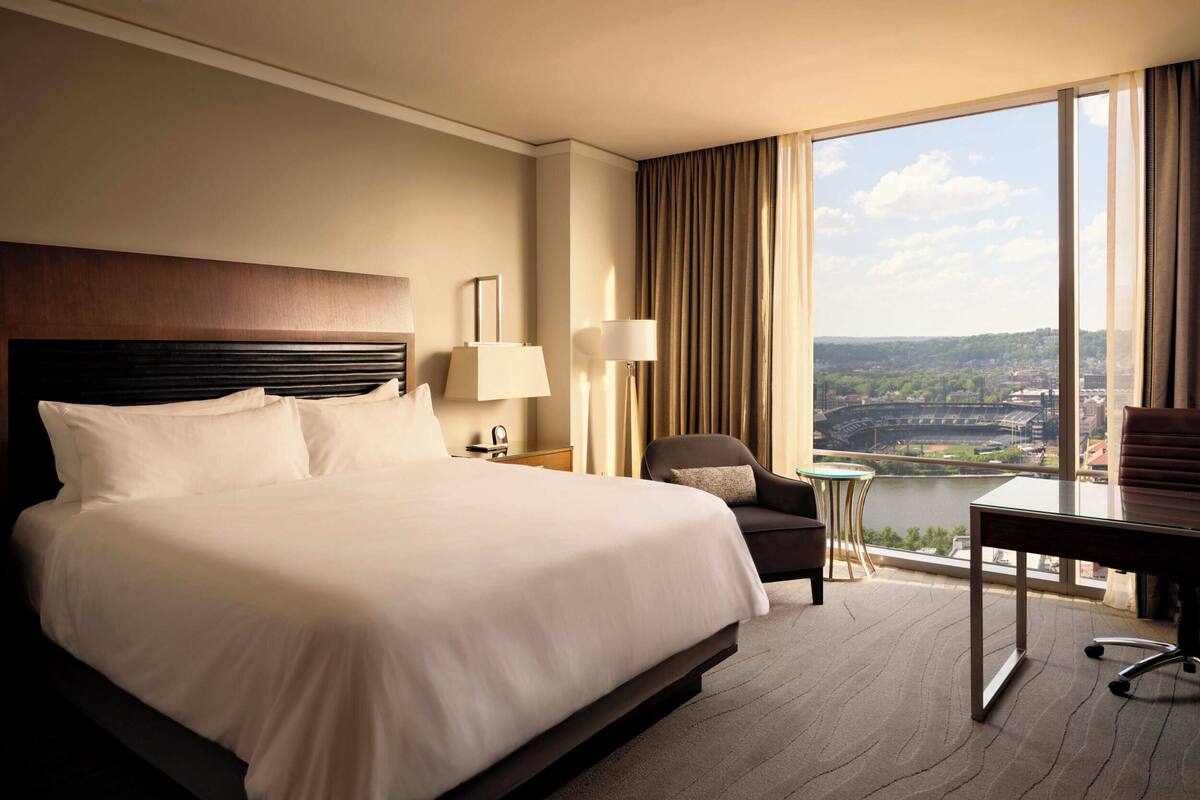 Minibar, in-room safe, desk, blackout drapes