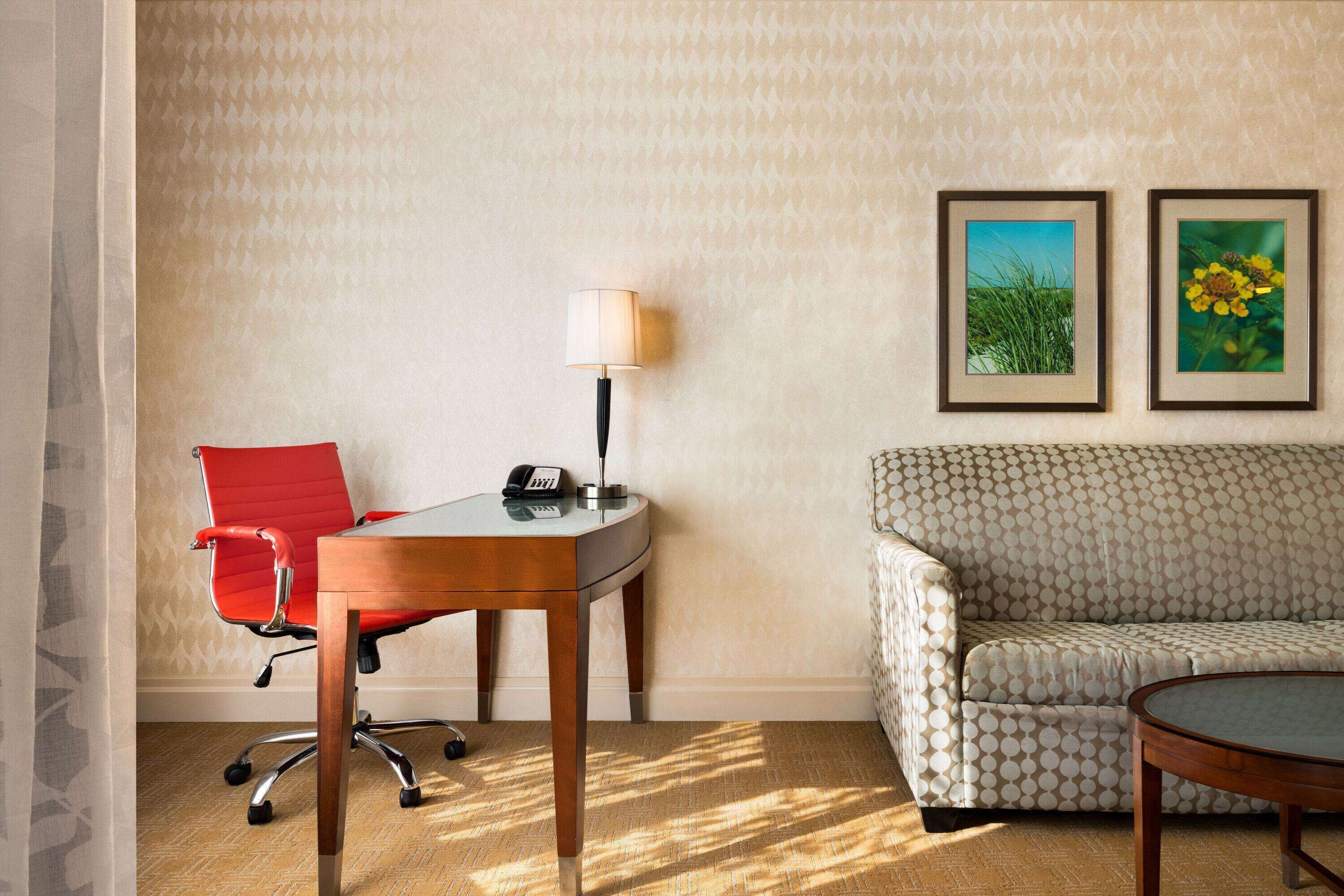 suite, 1 bedroom, non smoking, balcony (1 king bed, hydrotherapy) | frette italian sheets, premium bedding, pillow-top beds, in-room safe