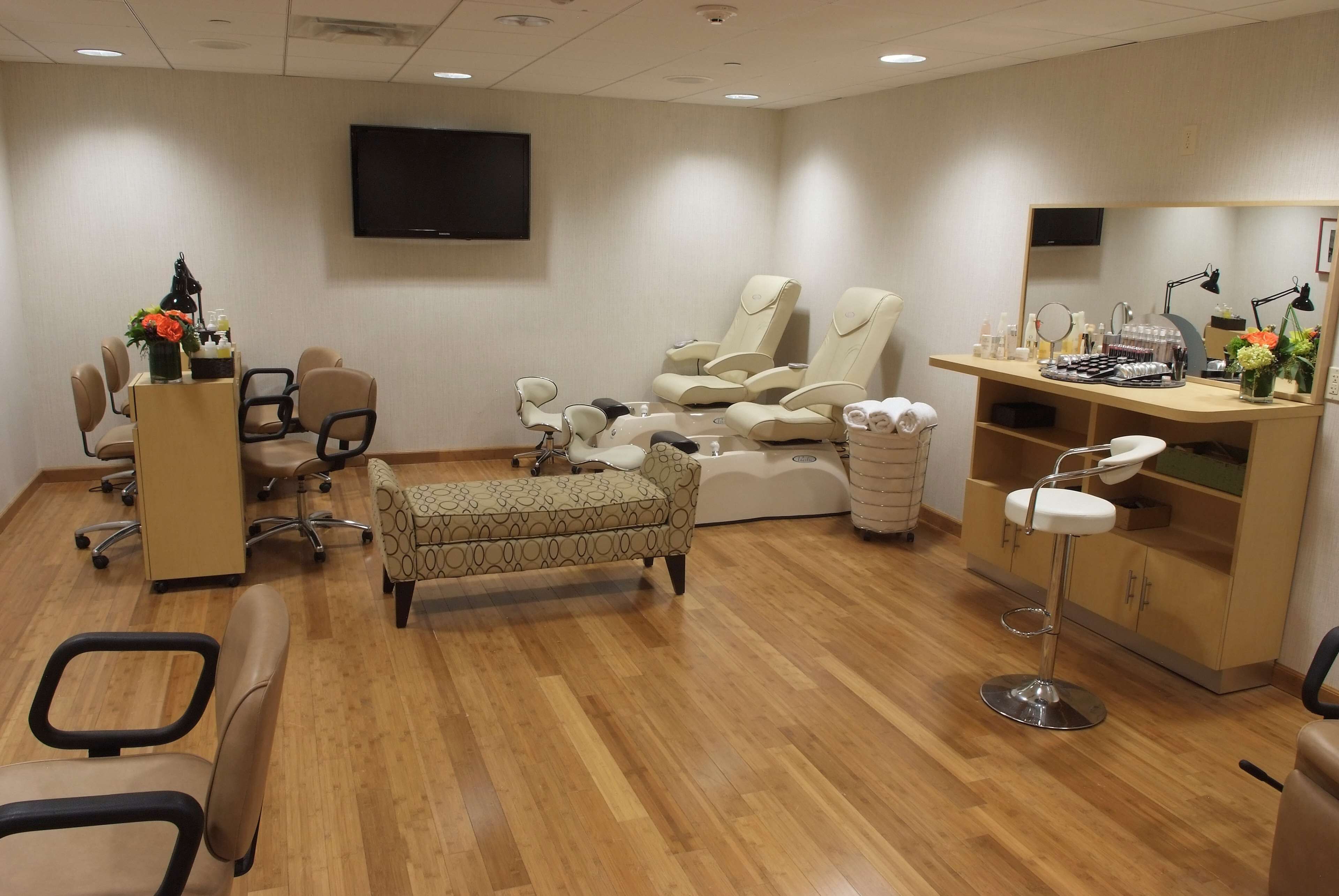 couples treatment room(s), sauna, steam room, body treatments