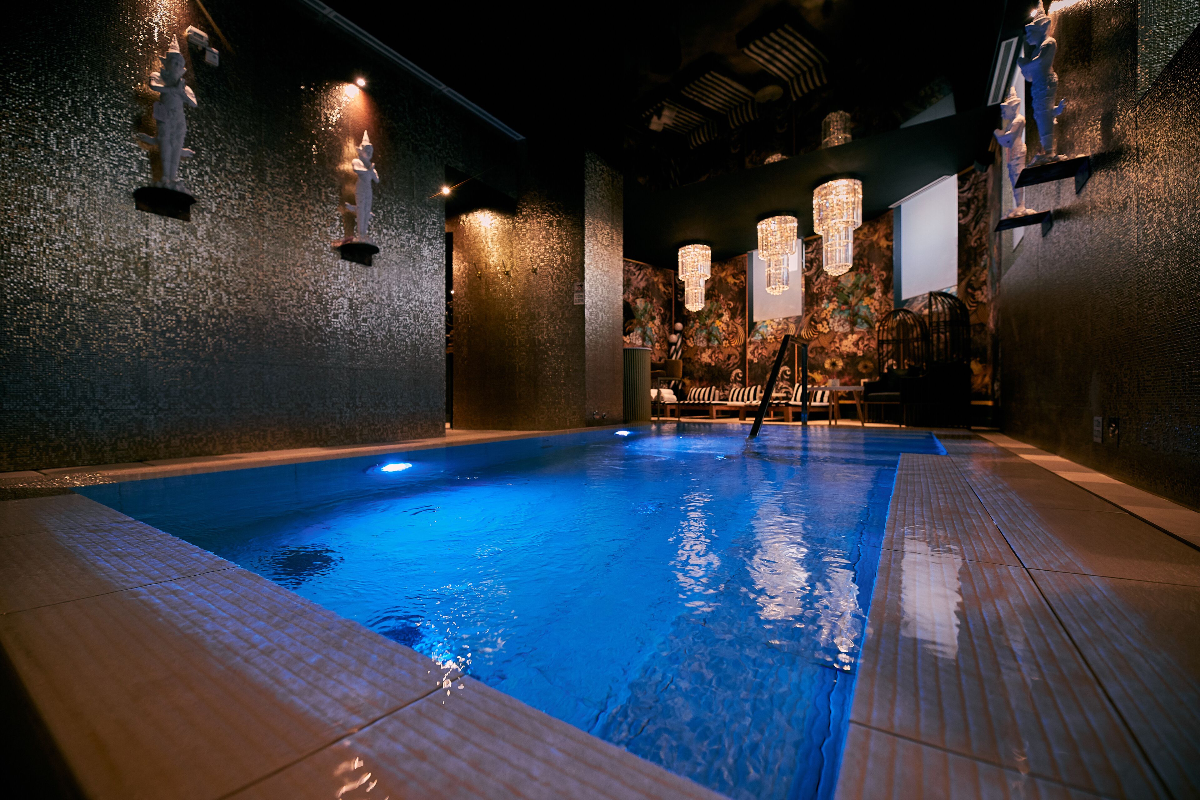 indoor pool