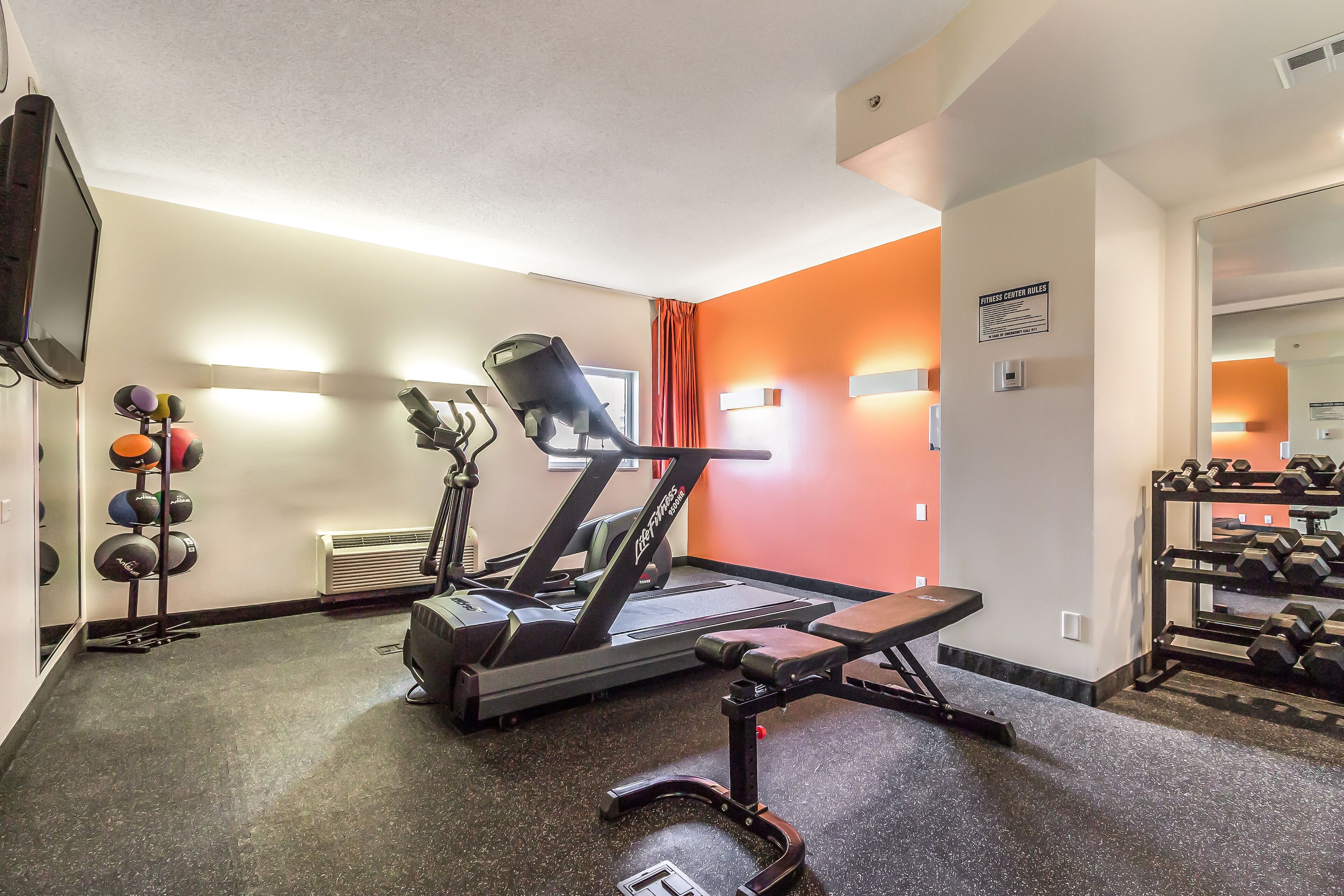 Photo - Motel 6-Kingston, ON