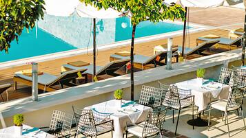 2 Restaurants; Frühstück, Mittagessen und Abendessen werden serviert